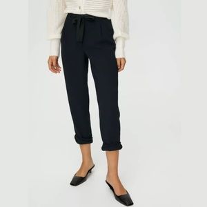 Aritzia Wilfred Allant tie-waist pants. 🖤